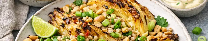 Ugnsbakad vitkål med chili, soja och lime